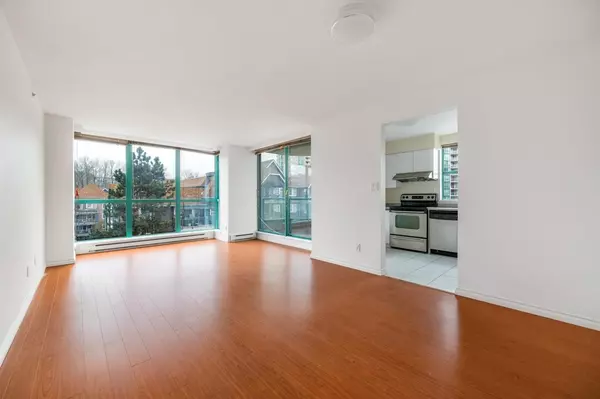 Coquitlam, BC V3B 2P8,3071 Glen DR #506