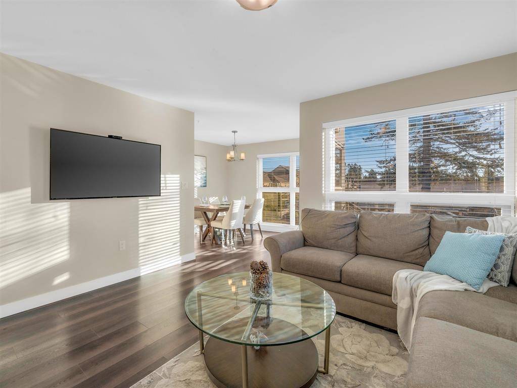 Ladner, BC V4K 3V7,4815 55b ST #105