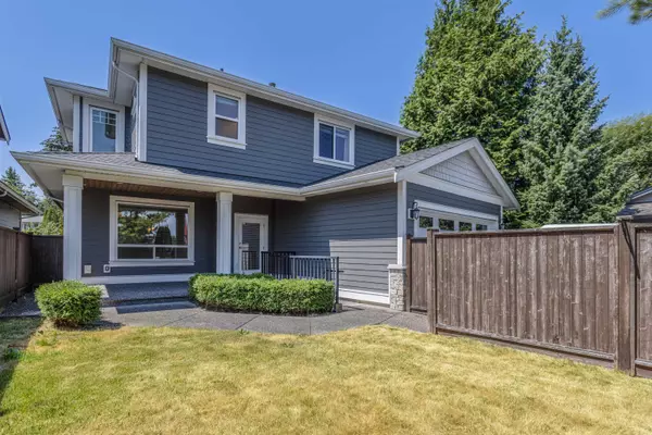 Surrey, BC V4A 7Z4,2202 Madrona PL