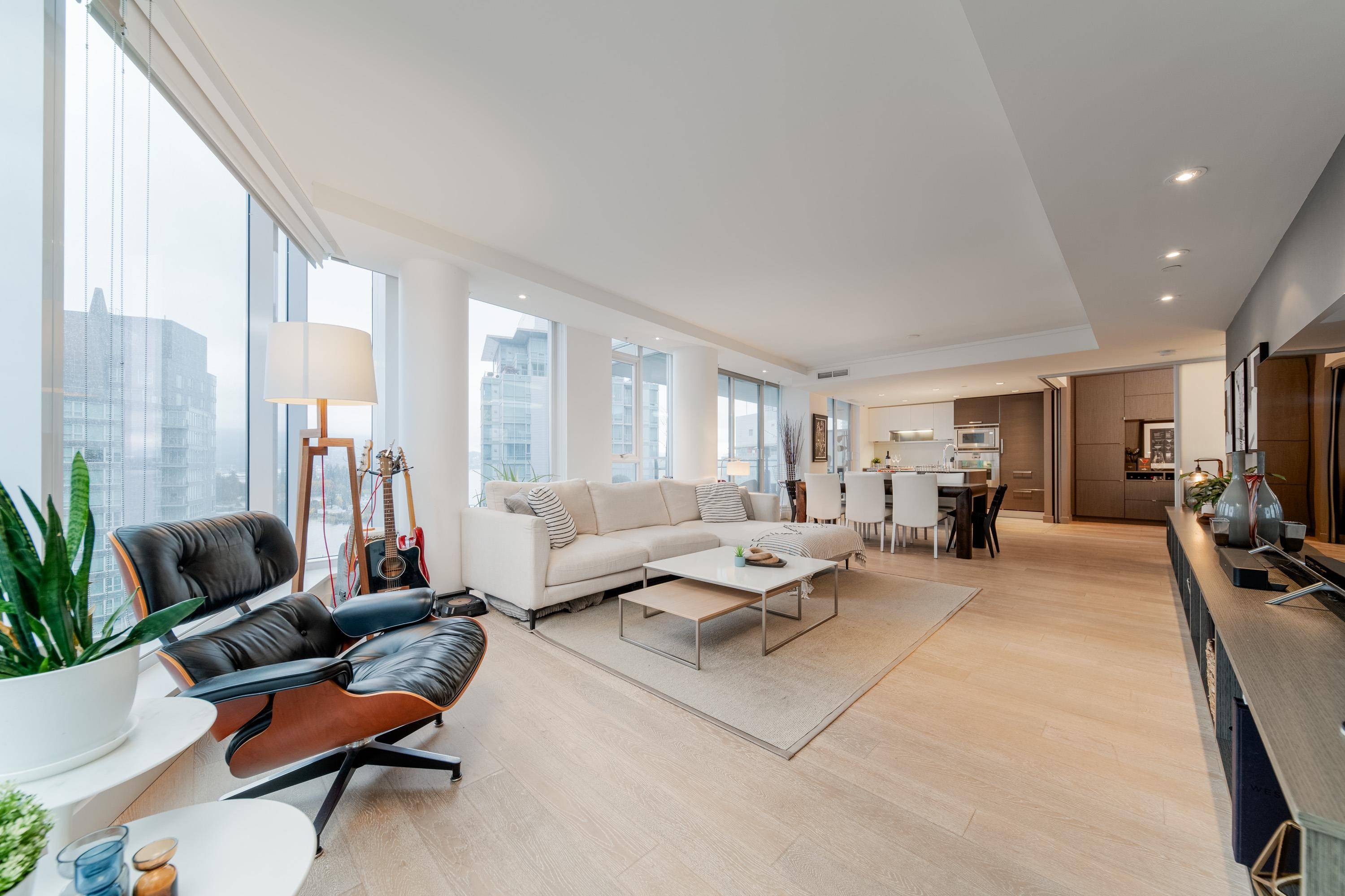 Vancouver, BC V6G 0A7,1499 W Pender ST #1701
