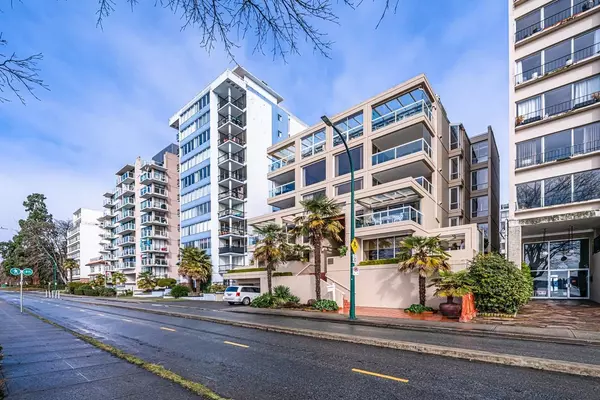 Vancouver, BC V6G 1Z3,2015 Beach AVE #401