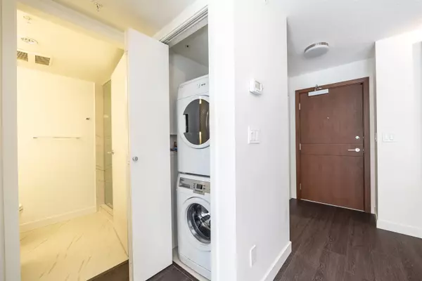 Richmond, BC V6X 0N3,8833 Hazelbridge WAY #508