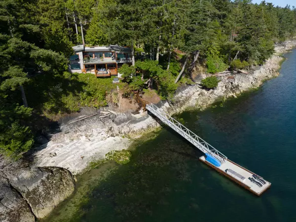 Pender Island, BC V0N 2M2,7909 Bedwell DR