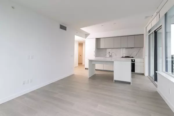 Burnaby, BC V5H 0K9,6537 Telford AVE #1009