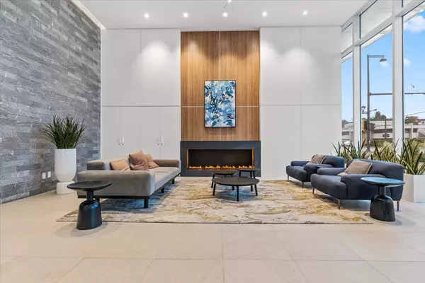 Surrey, BC V3T 0S2,13685 102 AVE #310