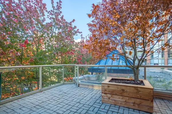 Vancouver, BC V6Z 1X3,1488 Hornby ST #504