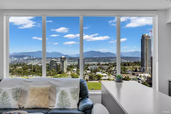 Surrey, BC V3T 0S6,13428 105 AVE #2202