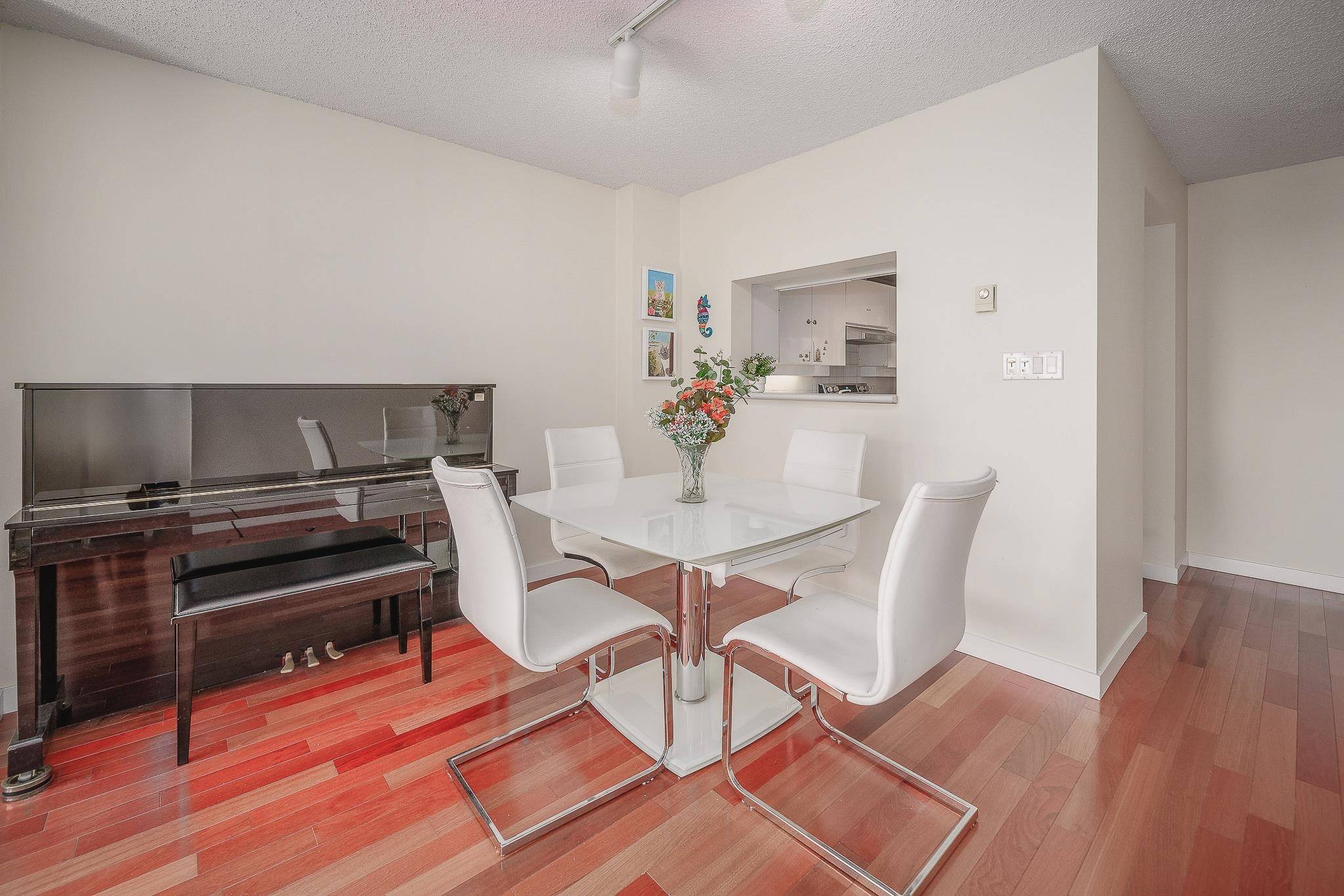 Vancouver, BC V6E 1R2,1345 Burnaby ST #501