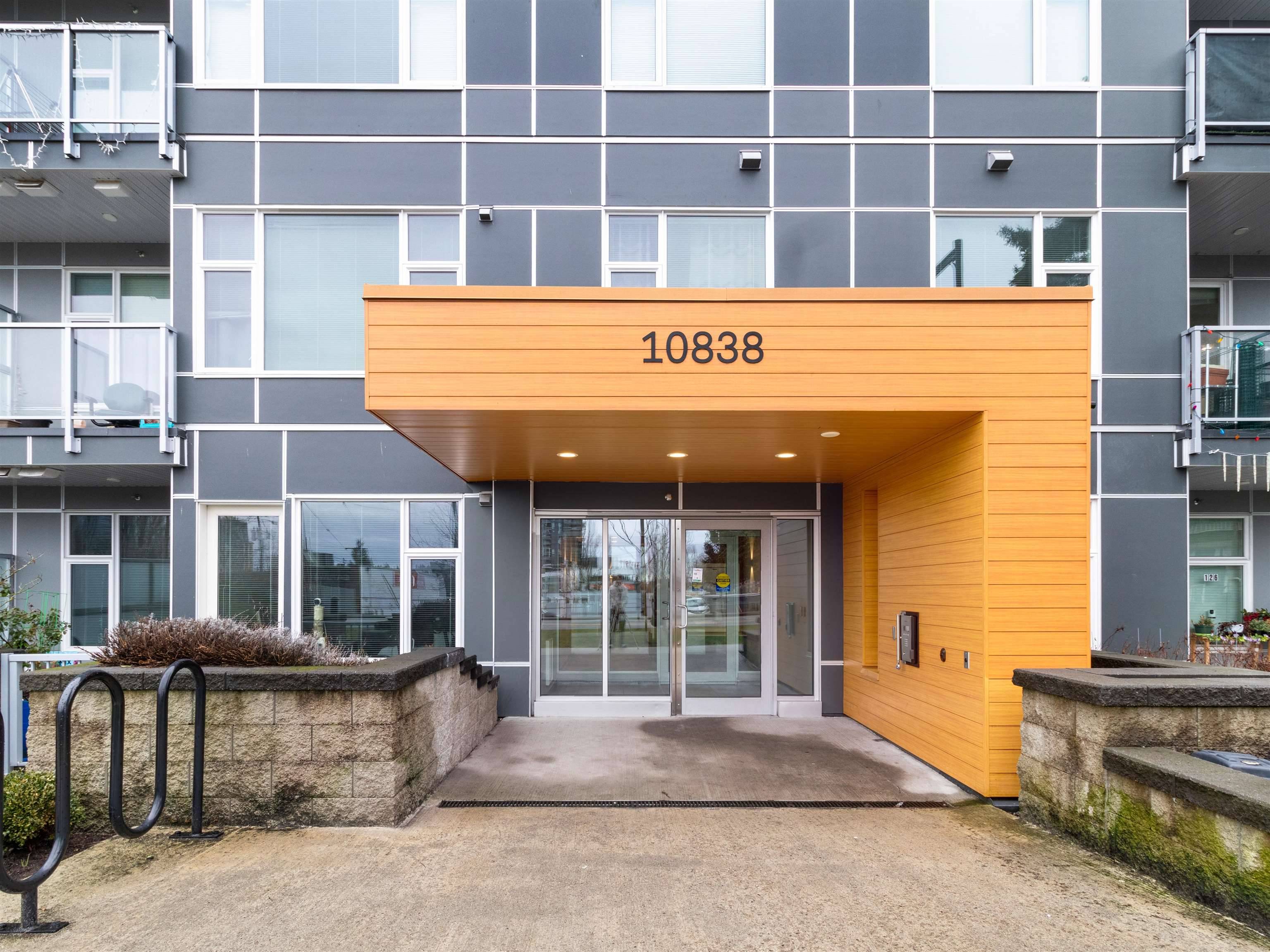 10838 Whalley BLVD #409, Surrey, BC V3R 0G8