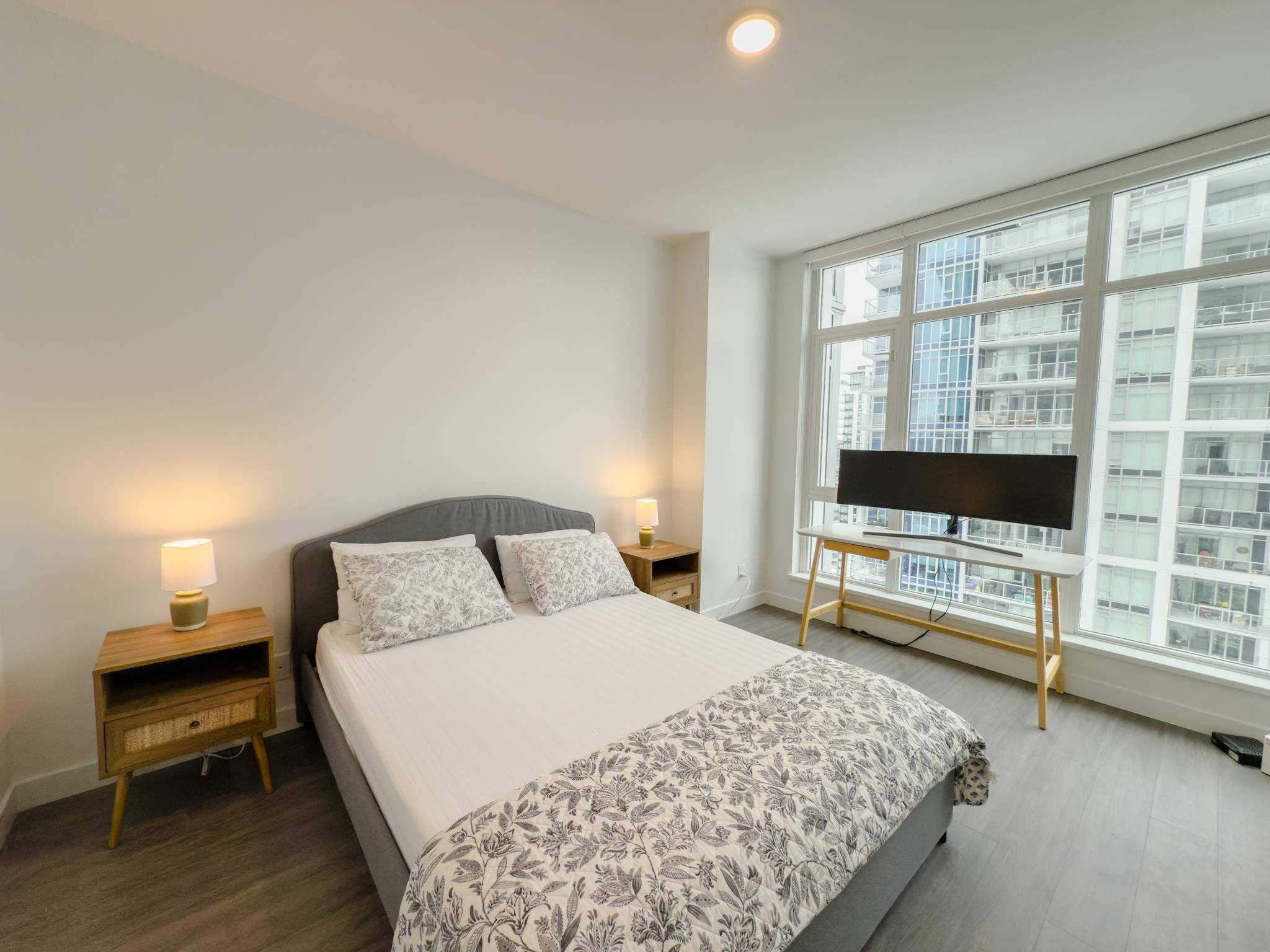 2351 Beta AVE #2106 Burnaby, BC V5C 0M2