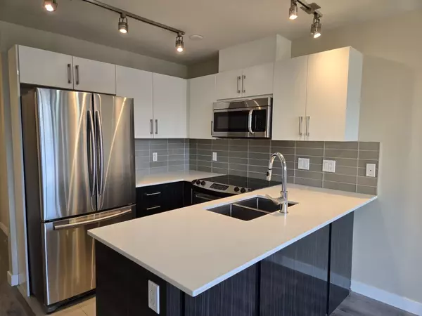 Vancouver, BC V5R 0C3,2689 Kingsway #512