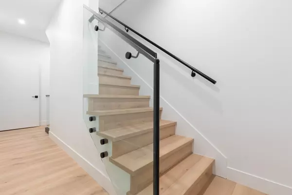 Vancouver, BC V5R 4S6,2632 Ward ST