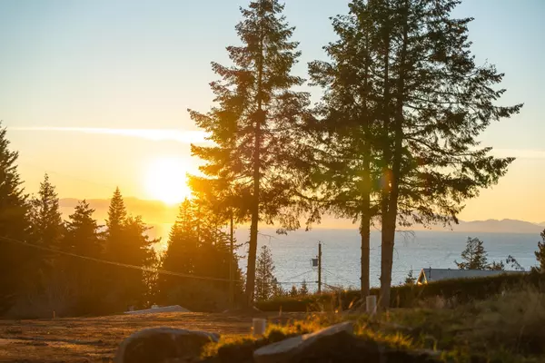 Sechelt, BC V7Z 0G4,LOT 1 Salal RD