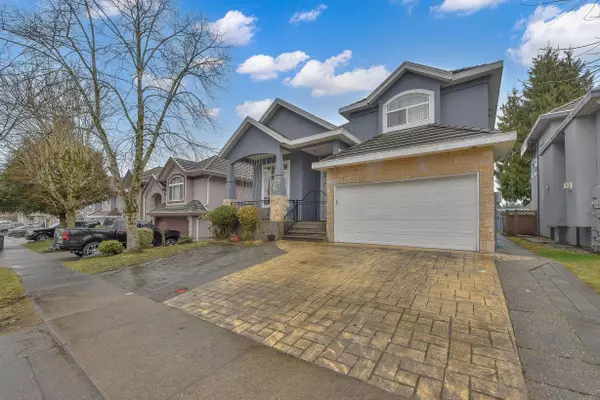6552 125a ST, Surrey, BC V3W 6S9