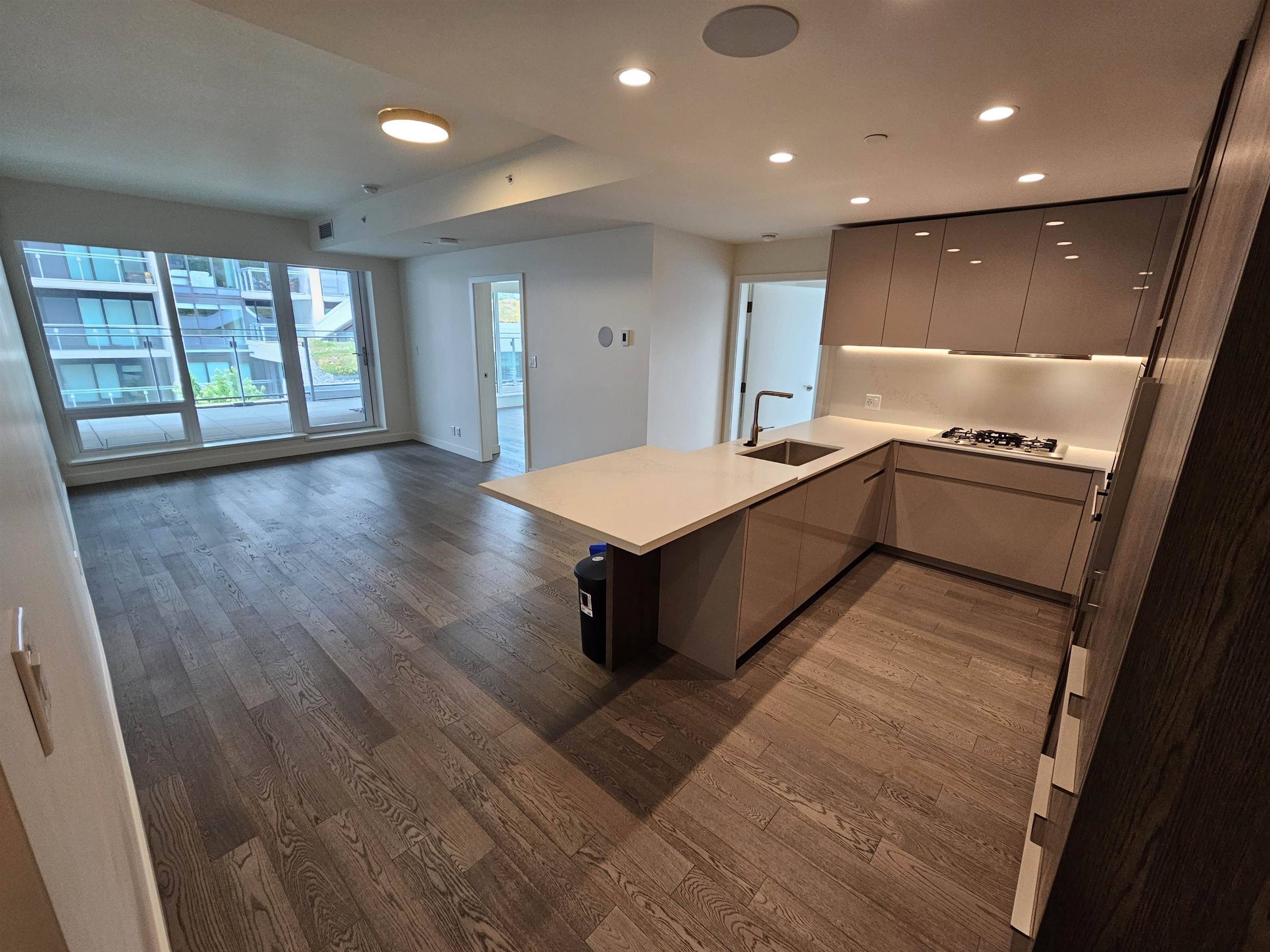 Richmond, BC V7C 0E9,6855 Pearson WAY #306