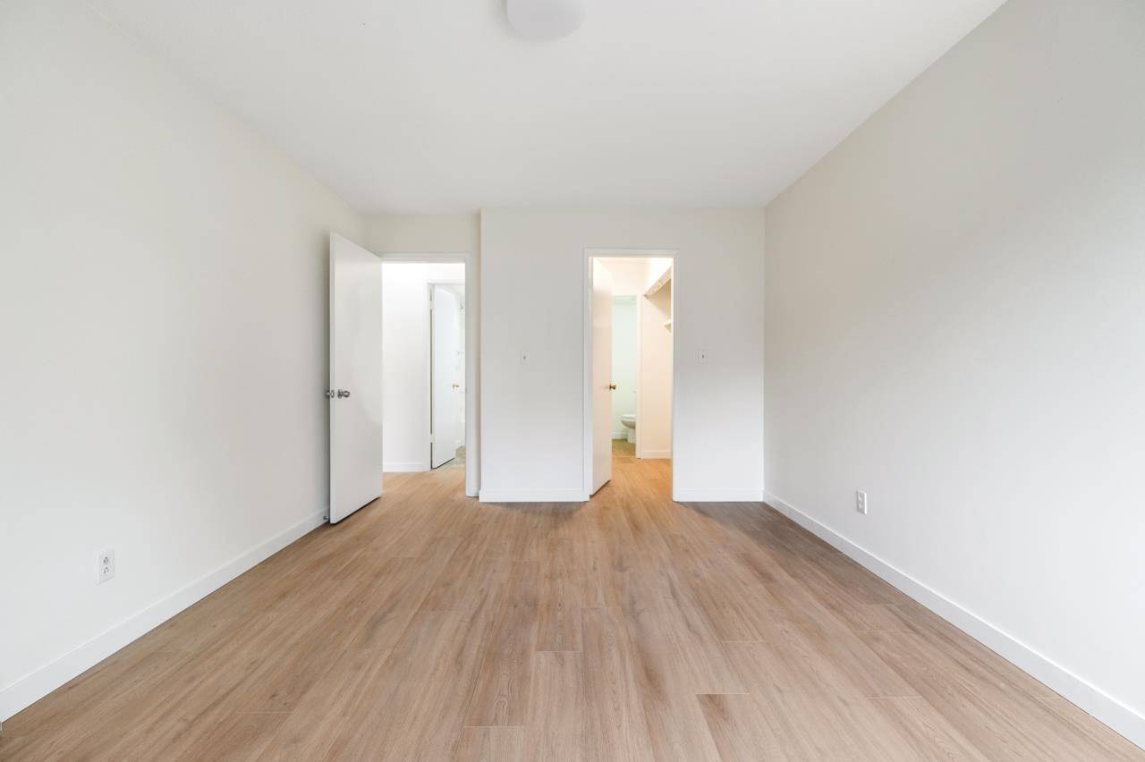 Richmond, BC V6Y 2E9,6420 Buswell ST #209