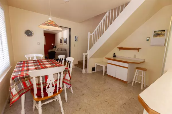 552 Club CRES Mayne Island, BC V0N 2J1