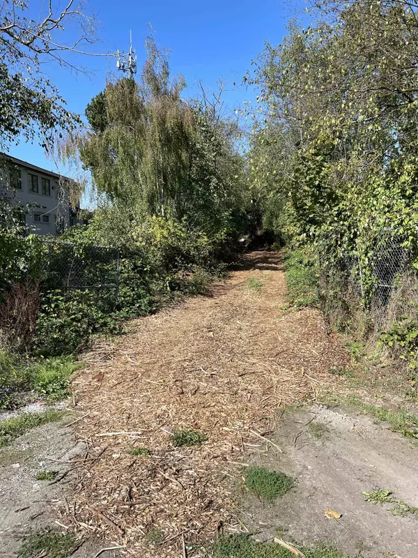 Richmond, BC V6Y 1K9,LOT 25 Blundell RD