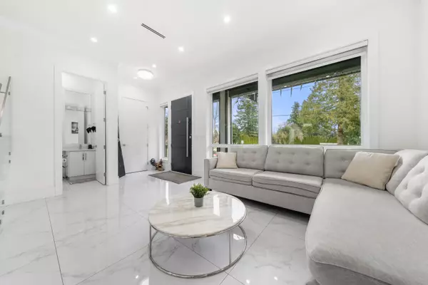 Surrey, BC V3X 2L3,6021 128a ST