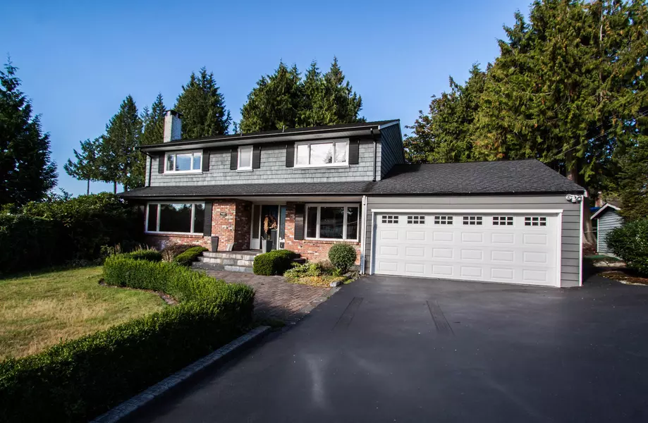 4032 Ripple RD, West Vancouver, BC V7V 3K9