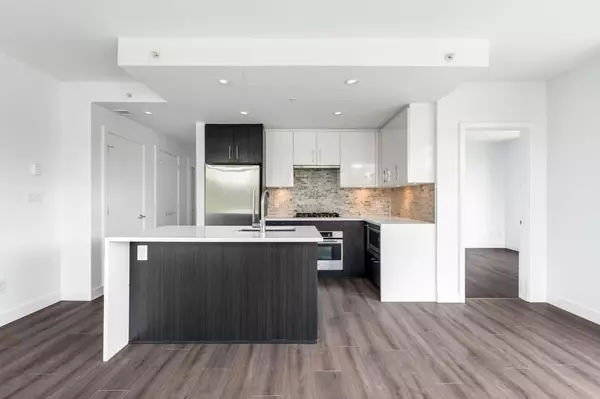 Coquitlam, BC V3J 0H7,518 Whiting WAY #706