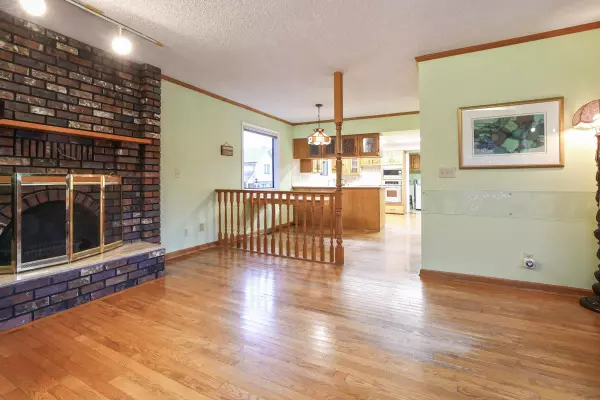 1091 Richelieu AVE Vancouver, BC V6H 1S9