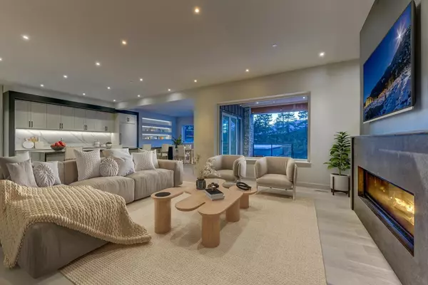 Whistler, BC V8E 1M1,9374 Flicker WAY
