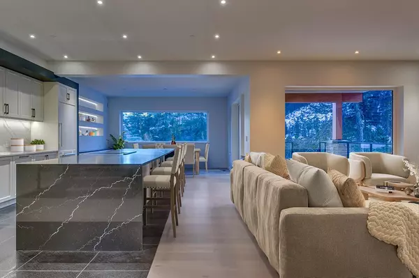Whistler, BC V8E 1M1,9374 Flicker WAY