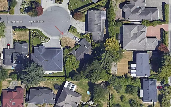 Richmond, BC V7A 4H8,10651 Bromfield PL