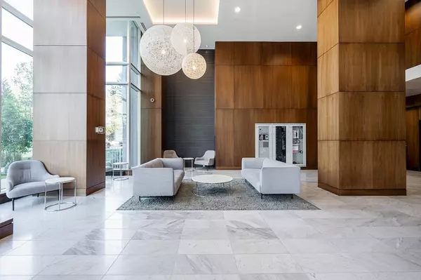 Surrey, BC V3T 0L5,13696 100 AVE #1807