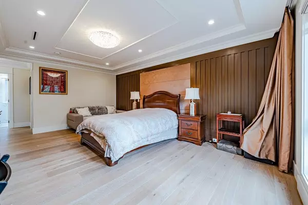 Richmond, BC V7C 1W5,8631 Fairdell CRES