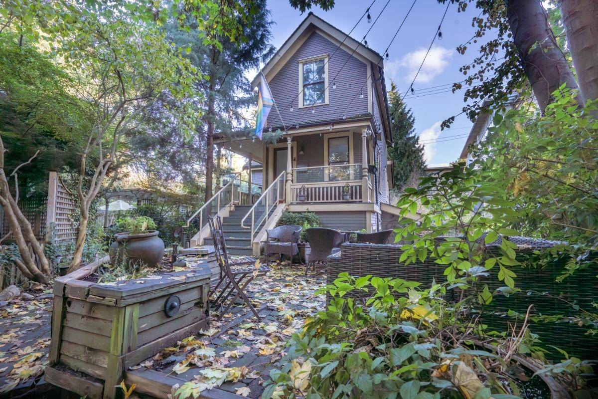 1119 Pendrell ST, Vancouver, BC V6E 1L3