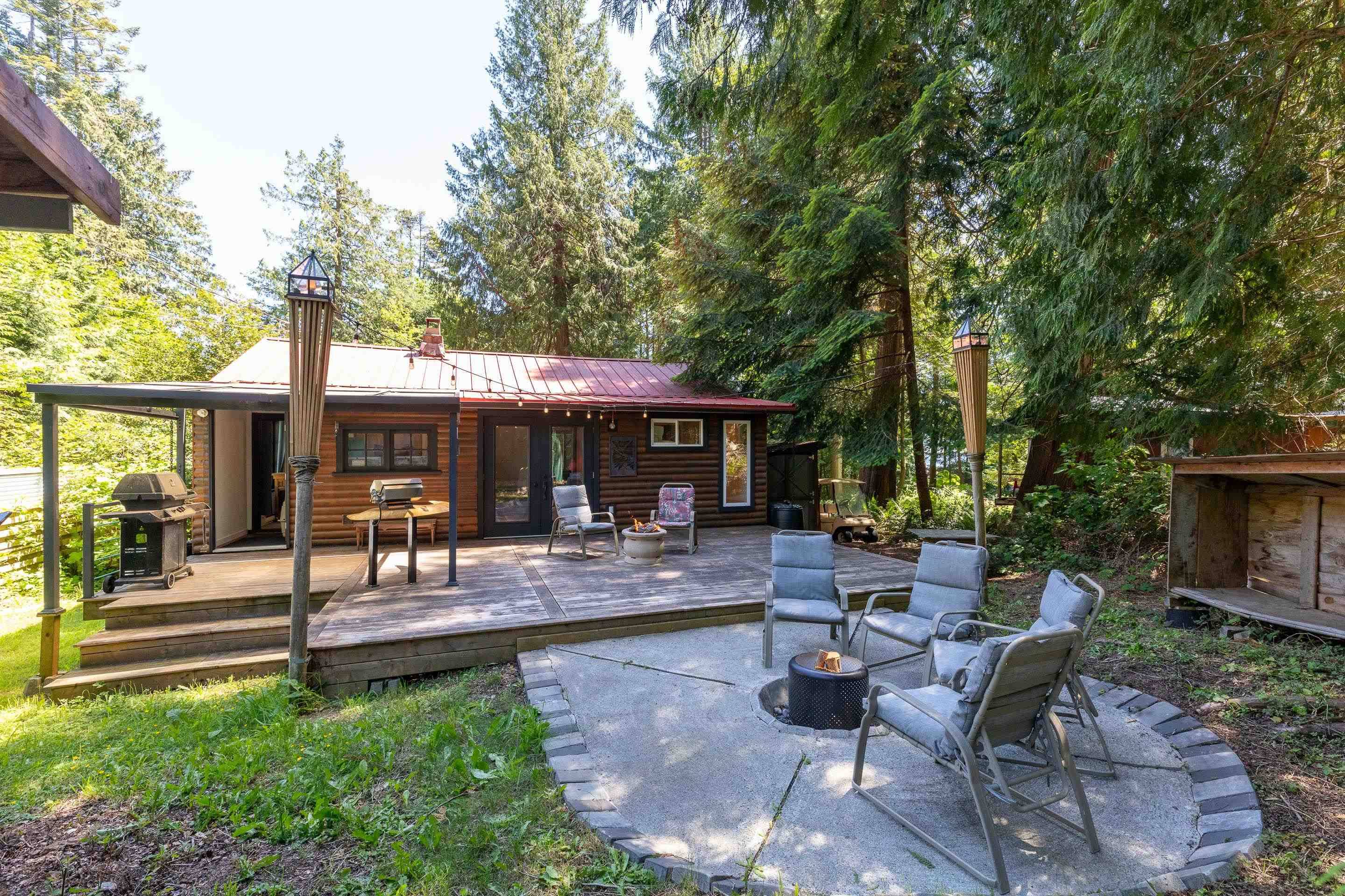 138 Esplanade RD, Keats Island, BC V0N 1V0