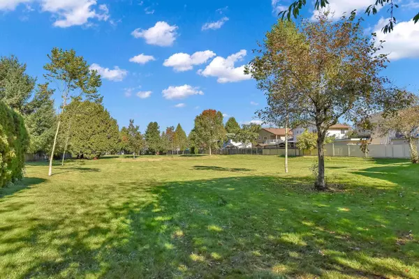 Surrey, BC V3W 8P7,13088 65a AVE