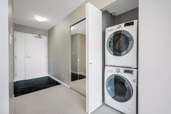 Vancouver, BC V6Z 2V2,1201 Marinaside CRES #1901