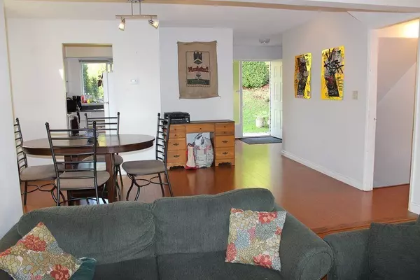 Burnaby, BC V5B 2Z2,6762 Kneale PL