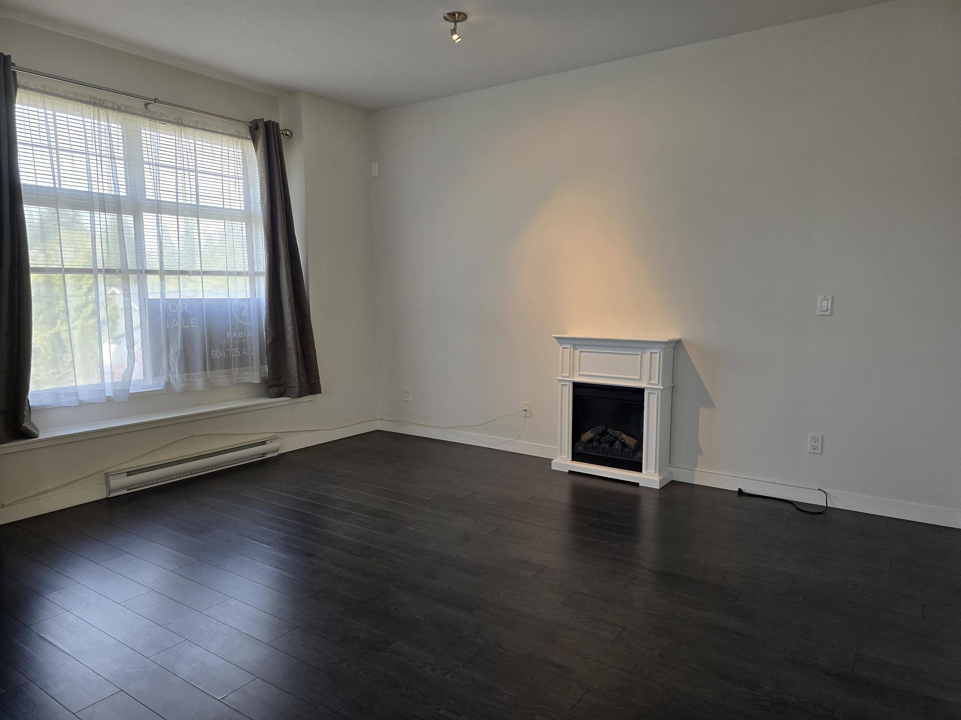 Surrey, BC V4N 6M6,15788 104 AVE #14
