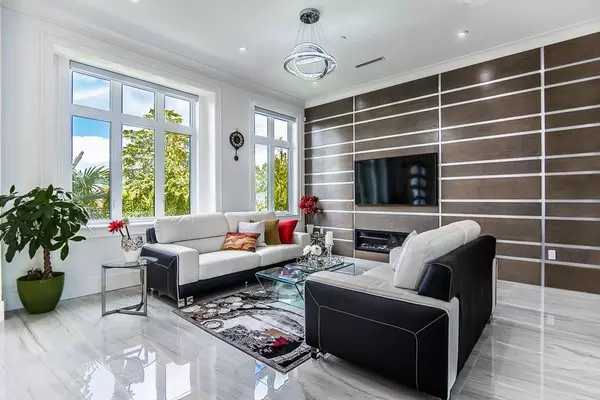 Vancouver, BC V6M 2G7,1238 W 45th AVE