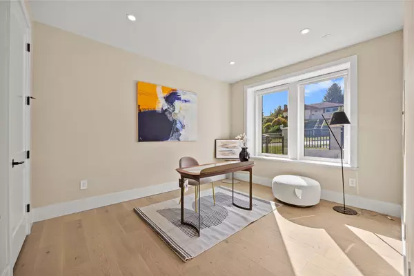 Burnaby, BC V5H 1J7,5115 Buxton ST #2