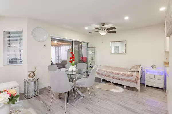 19991 53a AVE #3, Langley, BC V3A 8H6