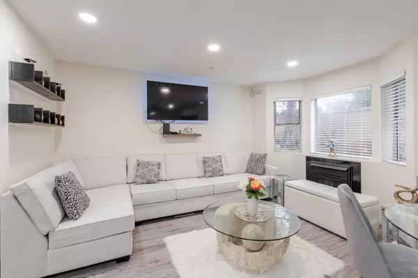 19991 53a AVE #3, Langley, BC V3A 8H6