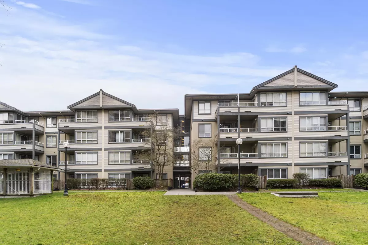 Vancouver, BC V5R 6C1,4990 Mcgeer ST #301