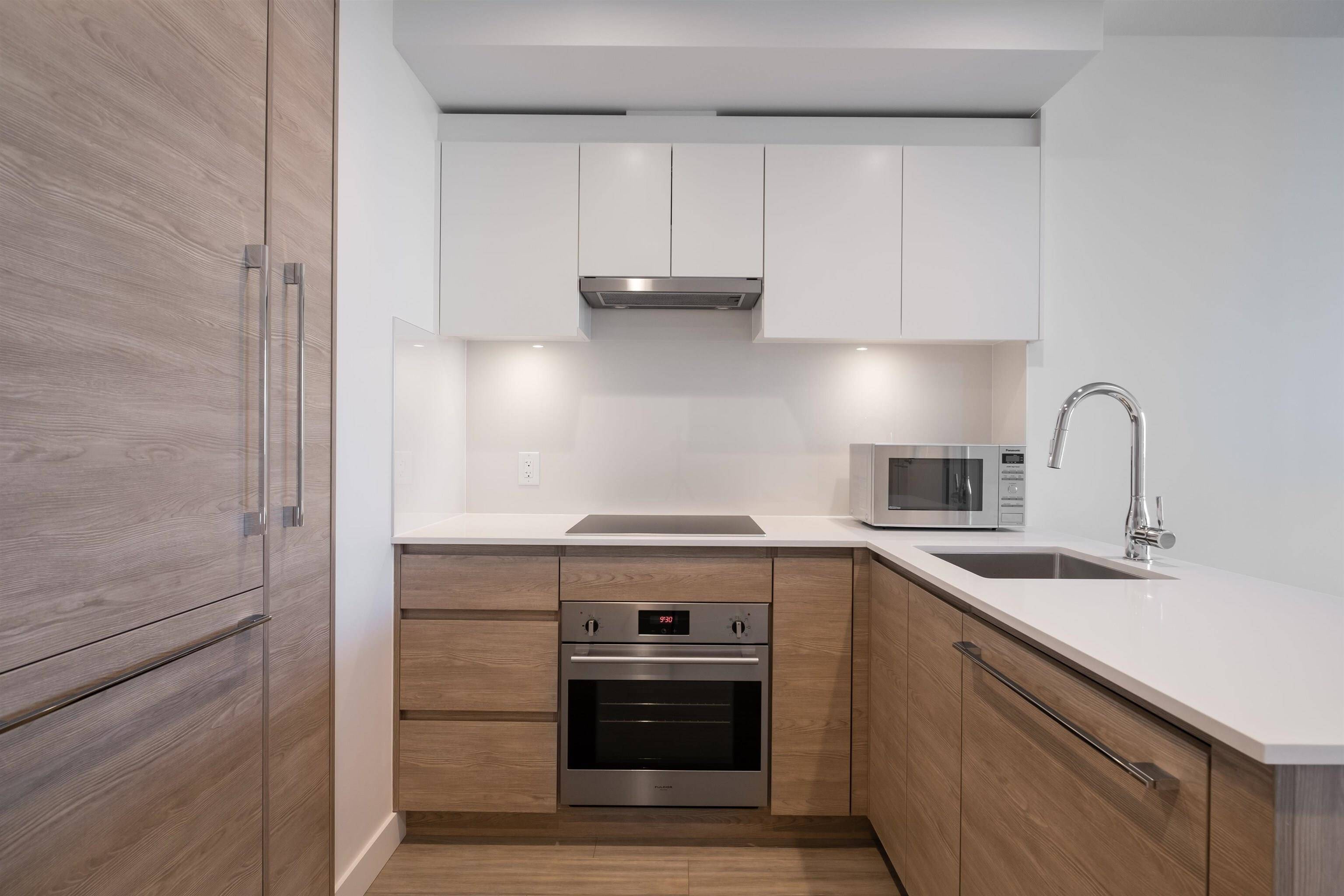 Surrey, BC V3T 0P7,13615 Fraser HWY #2308