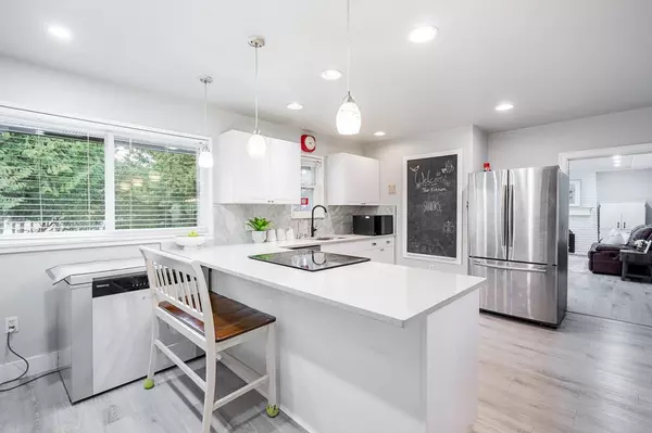 Coquitlam, BC V3J 3N8,1050 Como Lake AVE
