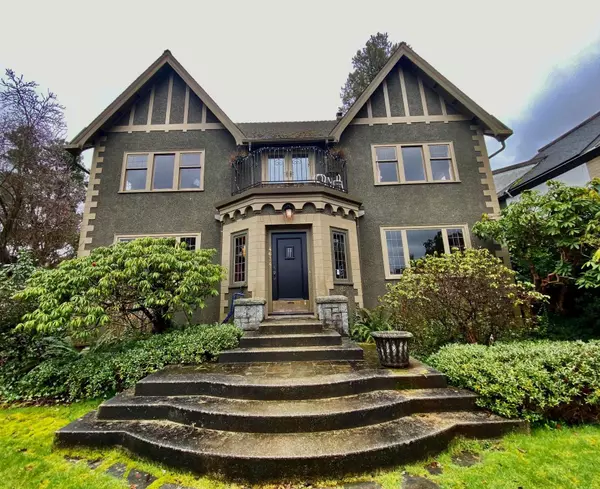 4634 W 2nd AVE, Vancouver, BC V6R 1L1