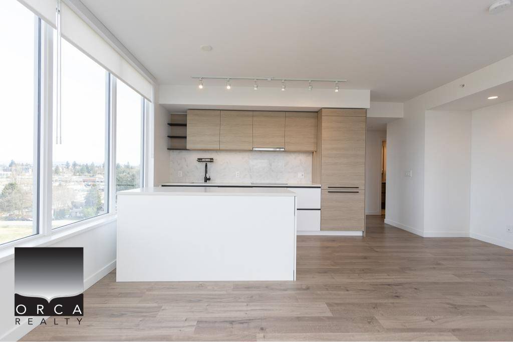 Surrey, BC V3T 0S6,13428 105 AVE #1102