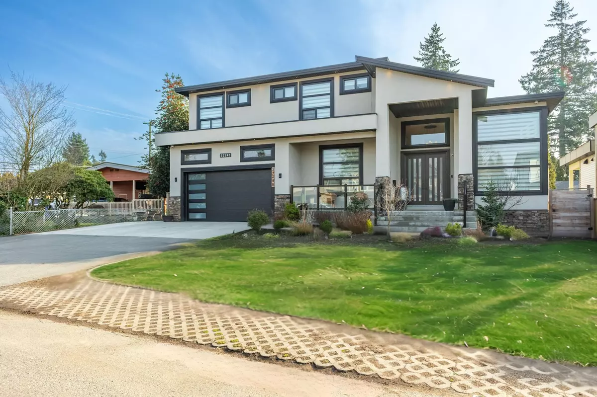 Abbotsford, BC V2T 1P3,32248 Autumn AVE