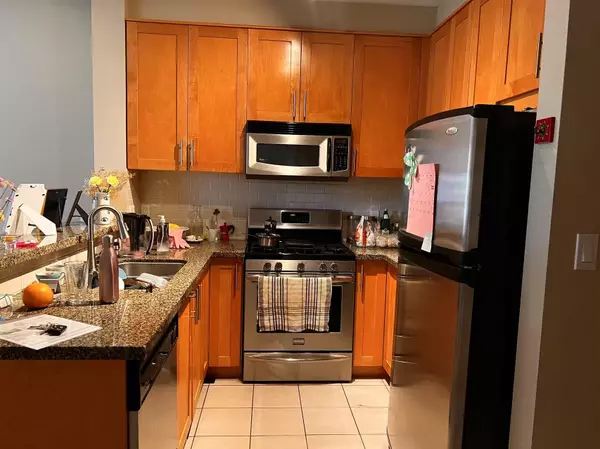 Vancouver, BC V6J 5M7,4885 Valley DR #205