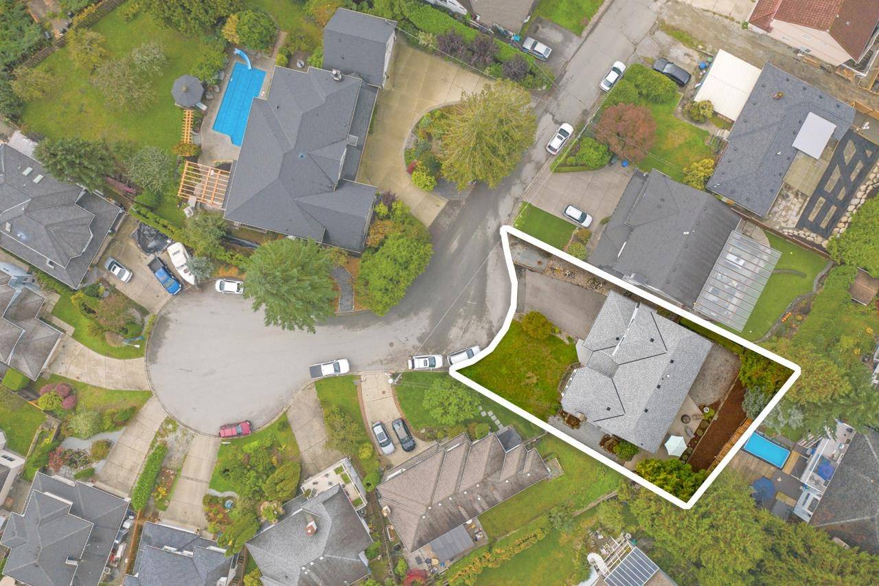 Port Moody, BC V3H 3A4,629 Bentley RD
