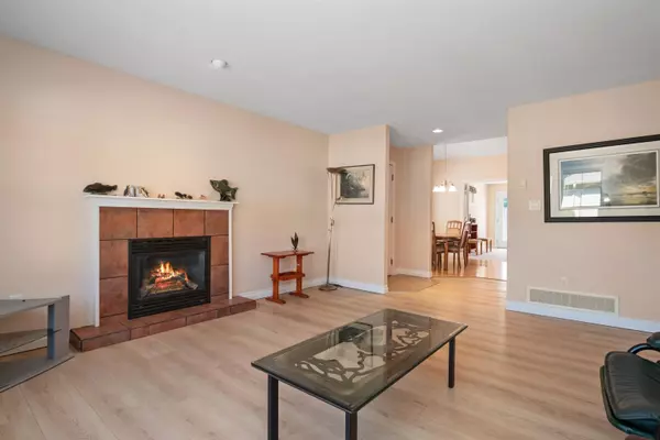 648 Coquihalla ST #3 Hope, BC V0X 1L0